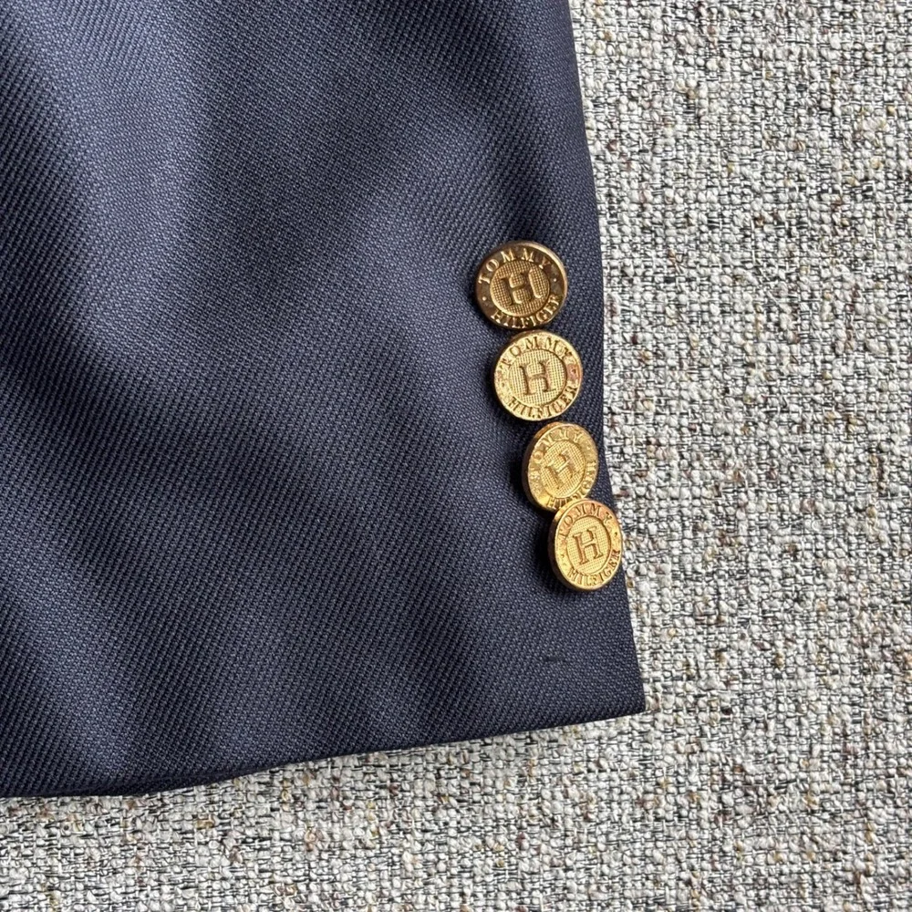 Tommy Hilfiger Blazer Mens 42R Navy Blue Silk Wool Blend Gold Crest Buttons